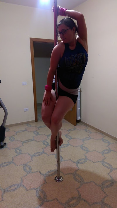 pole dancing sit beginner